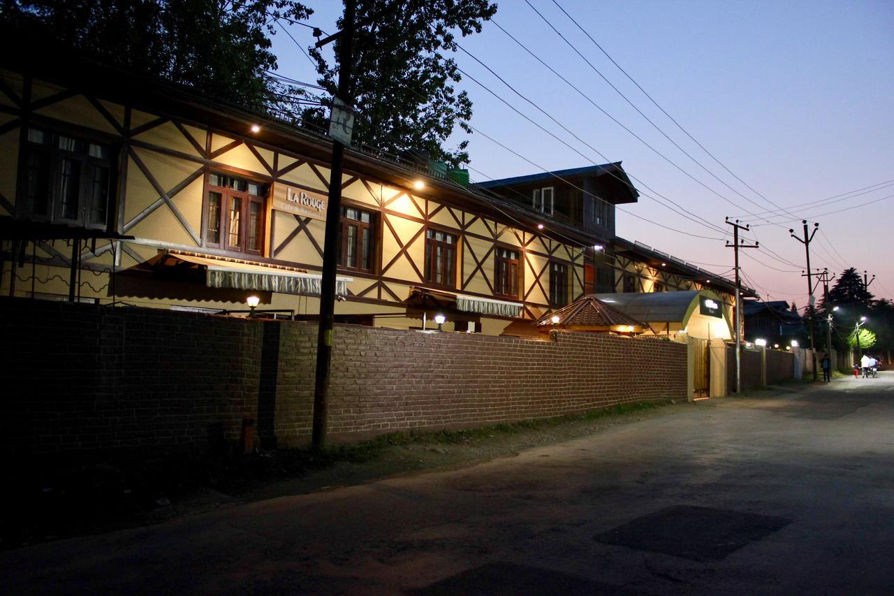 Hotel Walisons Resorts Srinagar  Exterior photo