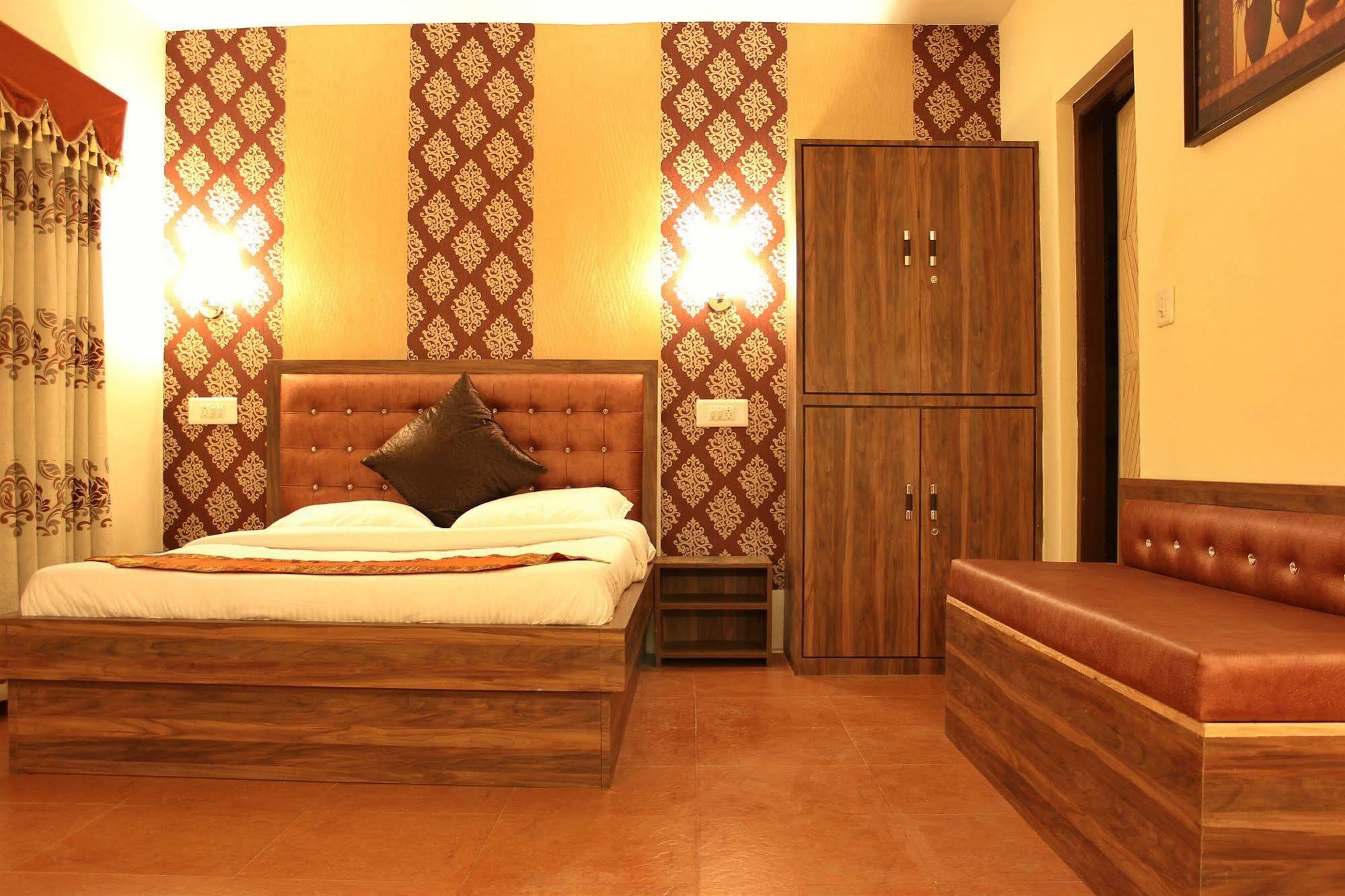 Hotel Walisons Resorts Srinagar  Exterior photo